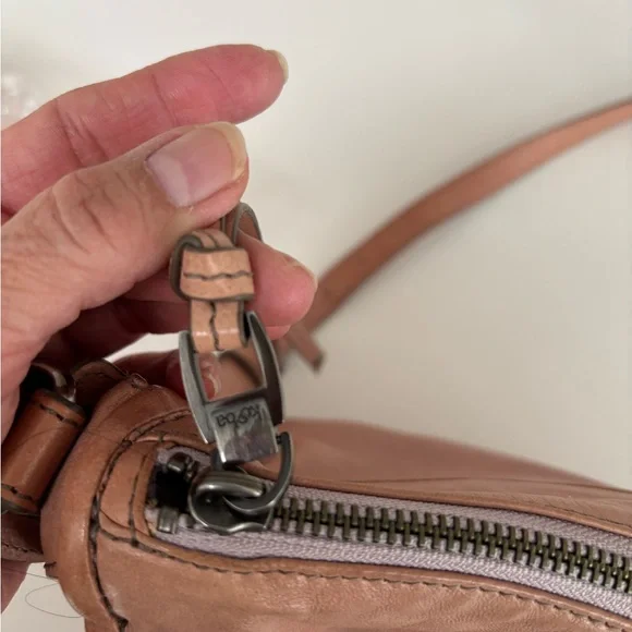 KOOBA  LEATHER CROSSBODY BAG - Picture 2 of 12